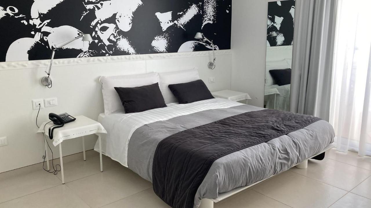 Quihotel Porto Cesareo Eksteriør billede