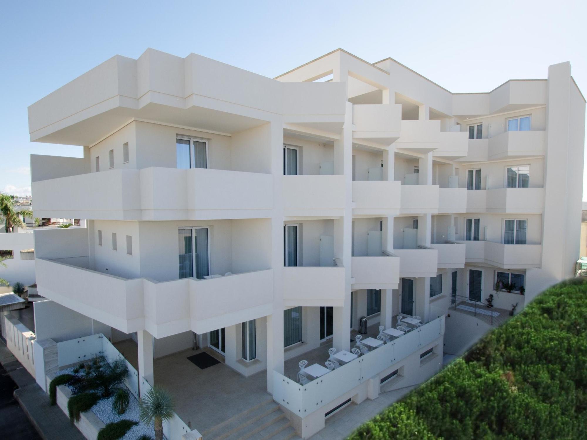 Quihotel Porto Cesareo Eksteriør billede