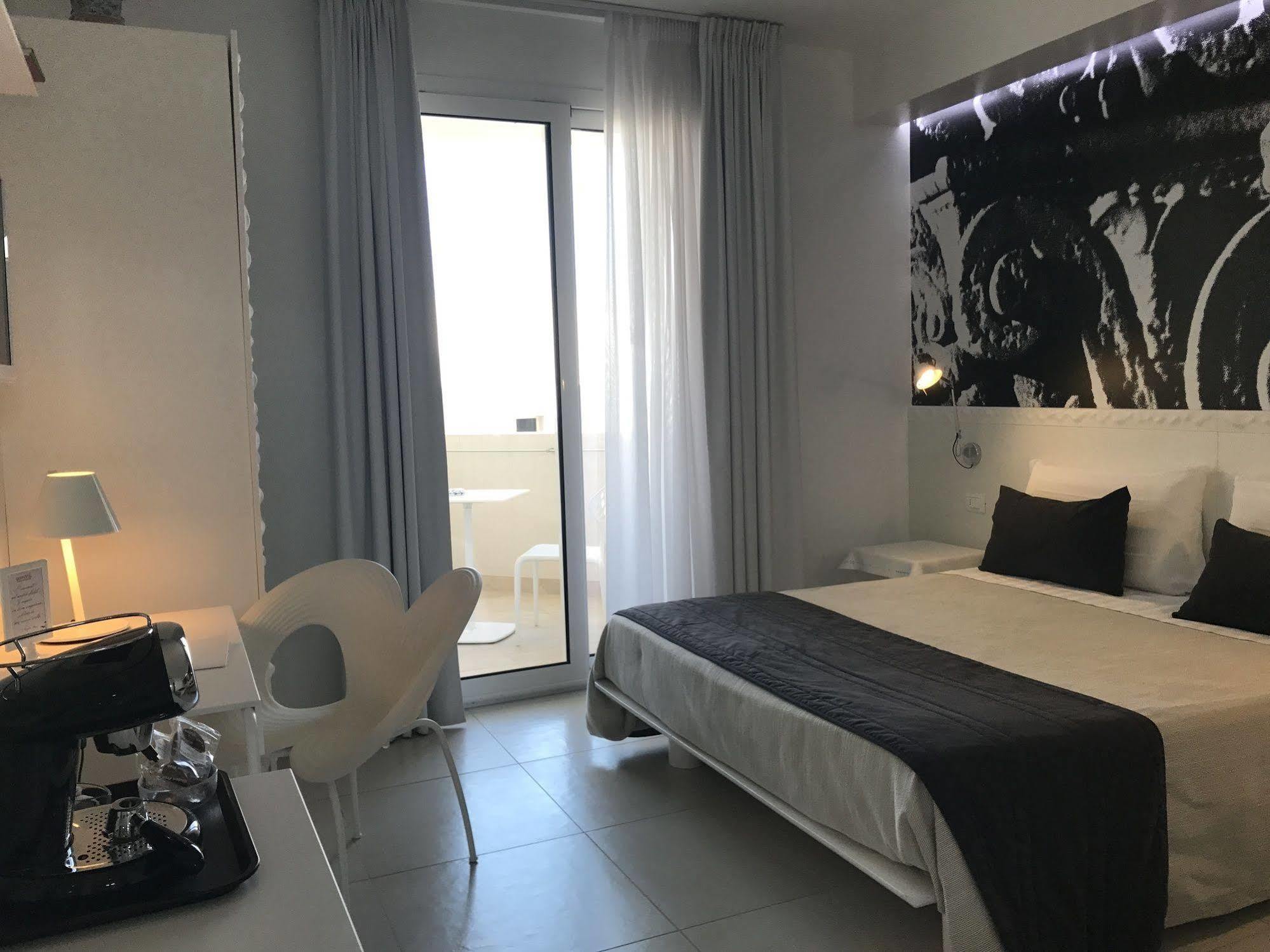 Quihotel Porto Cesareo Eksteriør billede